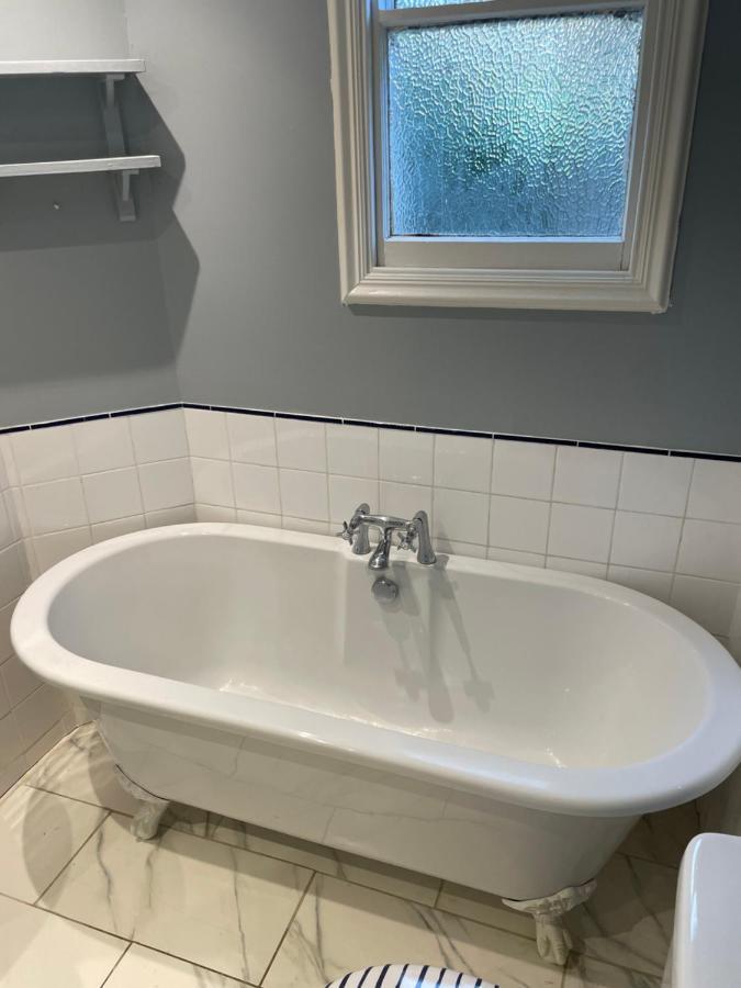 Spacious 2 Bedroom Apartment With Garden Cambridge  Exteriör bild